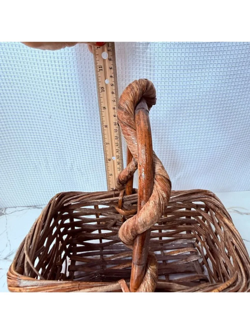 Beautiful vintage rustic hand-woven wicker basket featuring a stunning, unique t